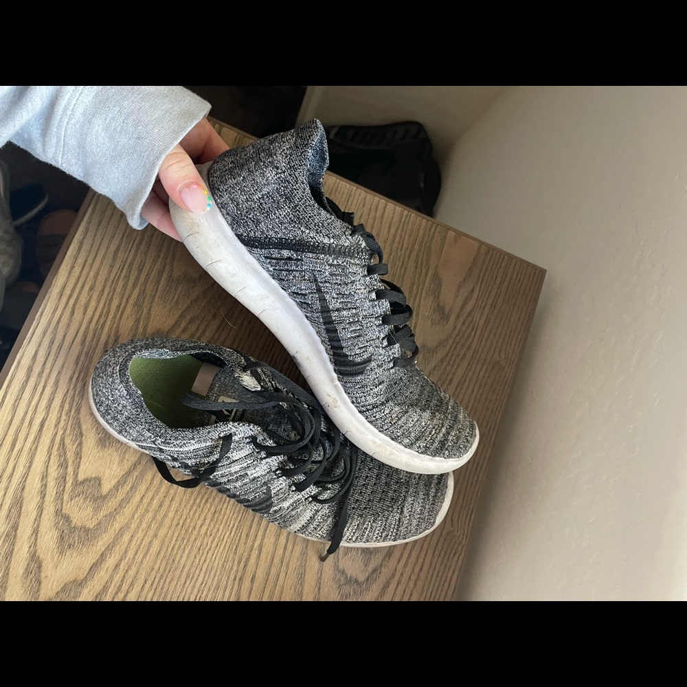 Sandals - Picture 8 of 9